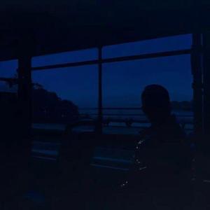 黑人狂艹女生逼
