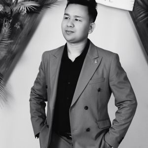 黑人狂艹女生逼
