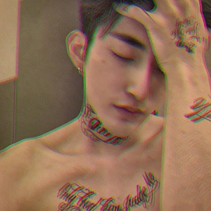 黑人狂艹女生逼
